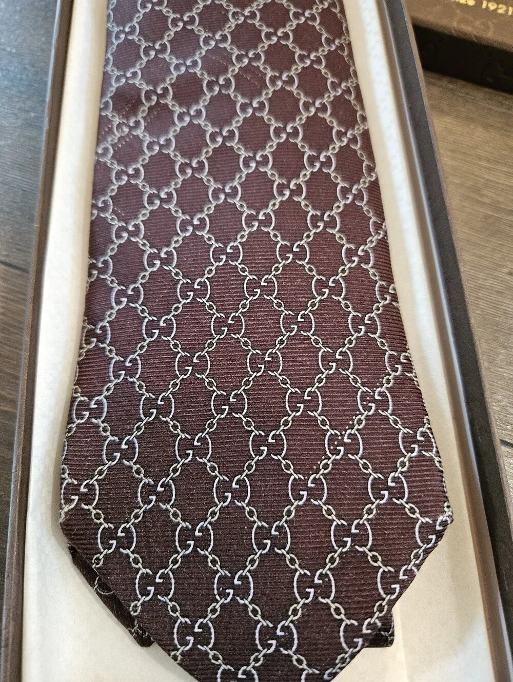 Gucci Brown GG Monogram Silk Tie Italy 100% Silk w/ Gucci Gift Box